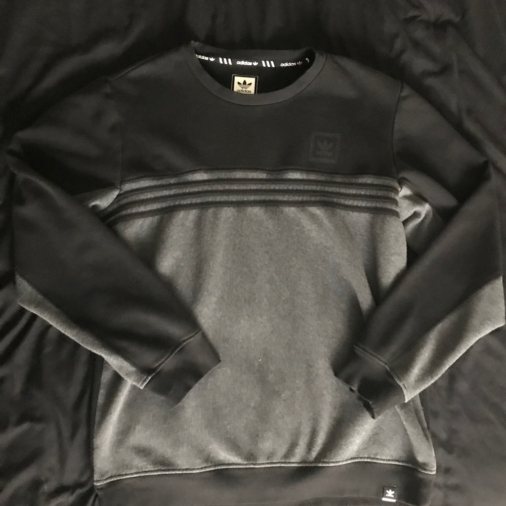 🚩Sold🚩🔥Adidas Originals Sweatshirt🔥